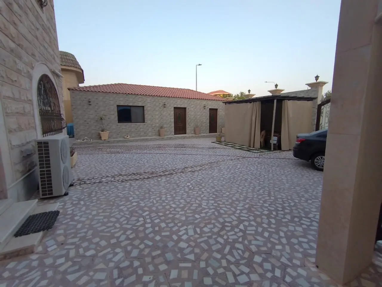 تجديد الملاحق السكنية بأسلوب حديث